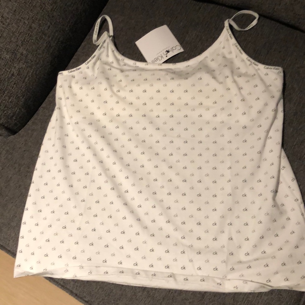Calvin Klein - Picture 2 of 2